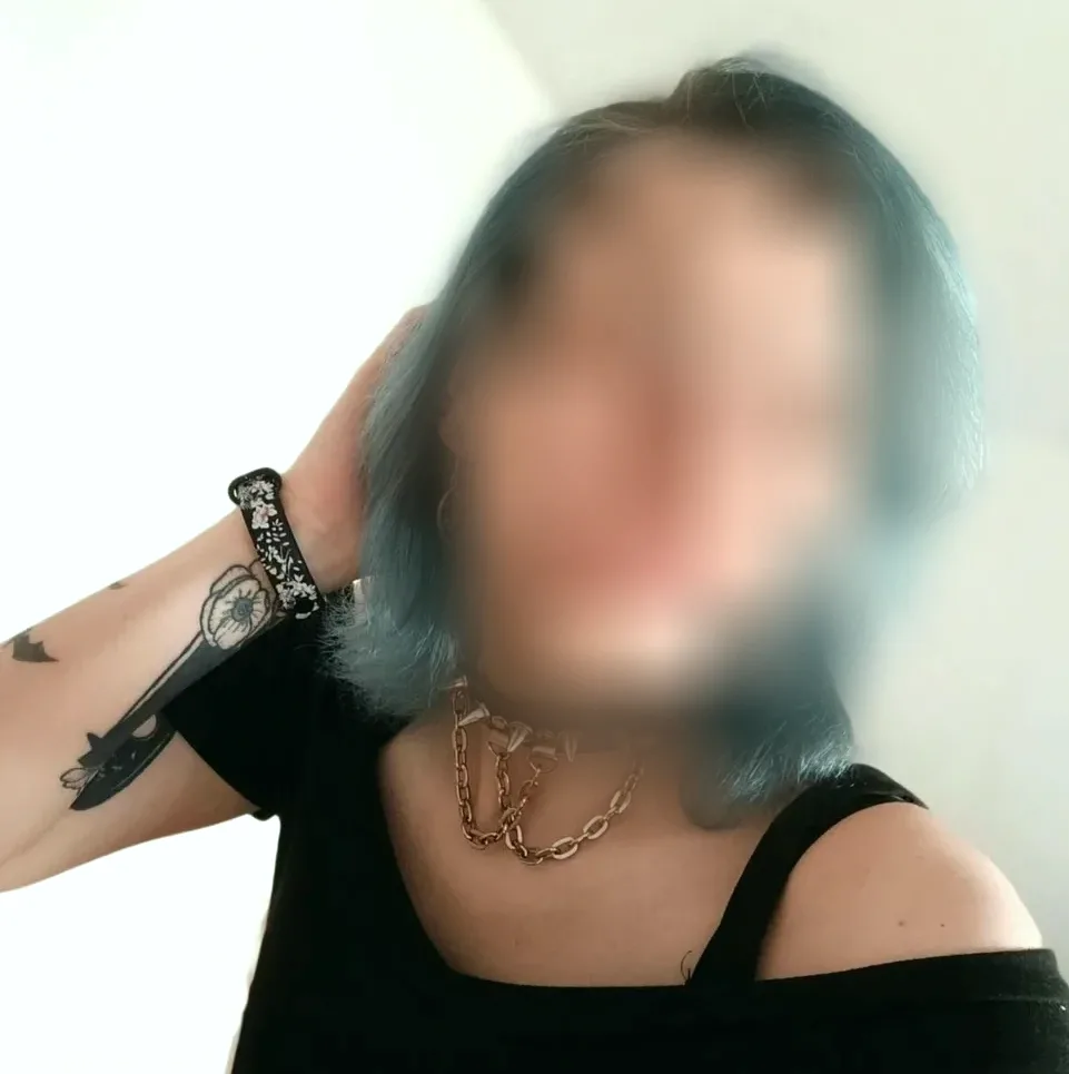 Azzurra, 34 anni